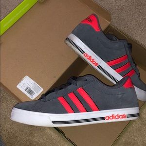 Kids adidas NEO sneaker, worm 1 time.